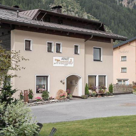 Bed and Breakfast Haus Margret St. Leonhard im Pitztal Exterior foto