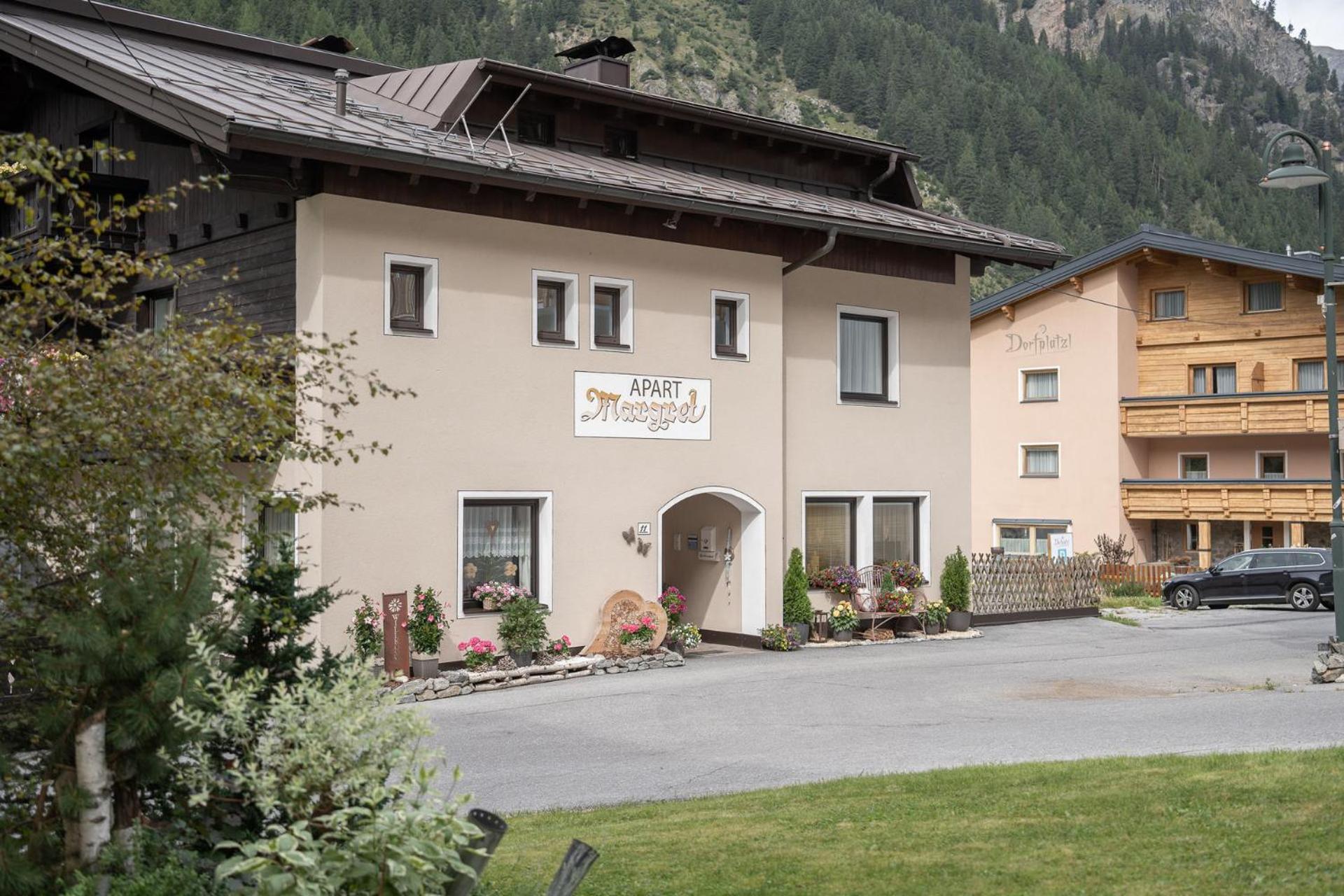 Bed and Breakfast Haus Margret St. Leonhard im Pitztal Exterior foto